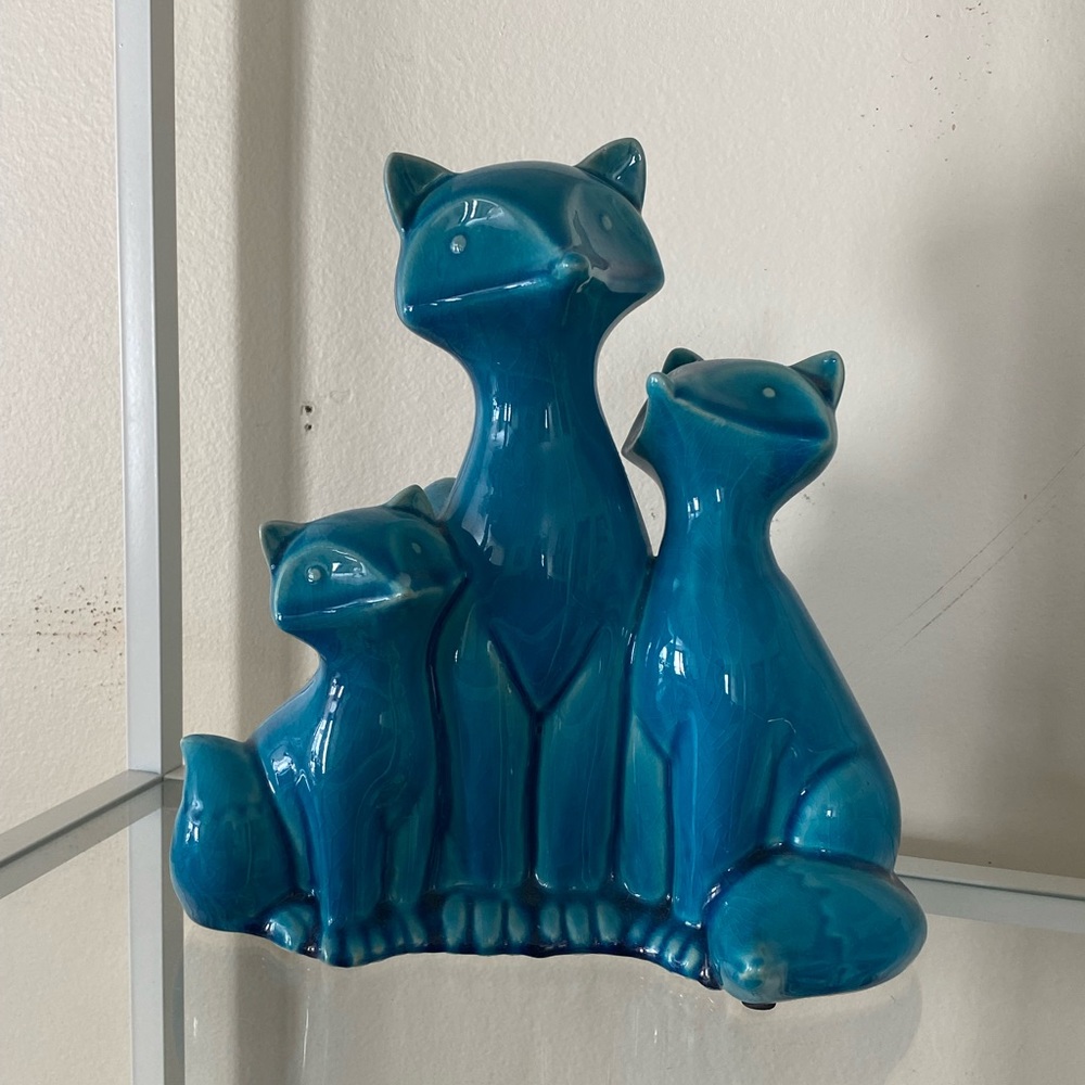 FOX FAMILY